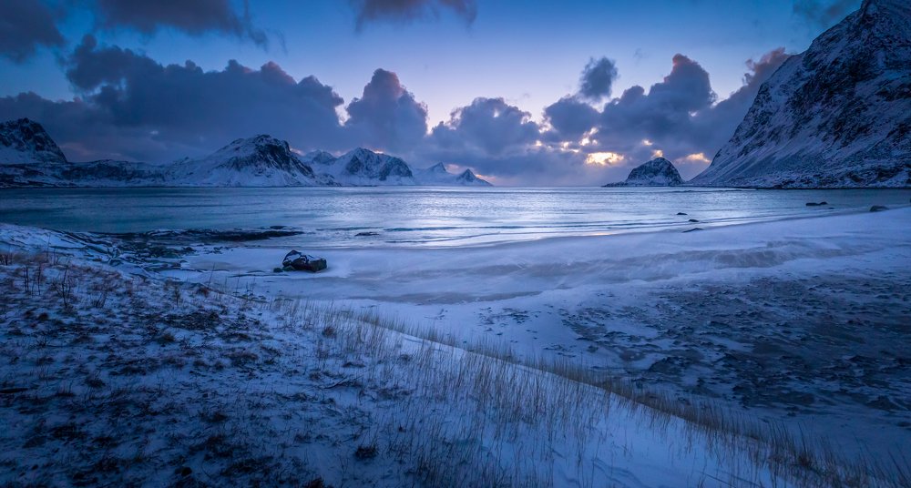 Blue light over Haukland beach