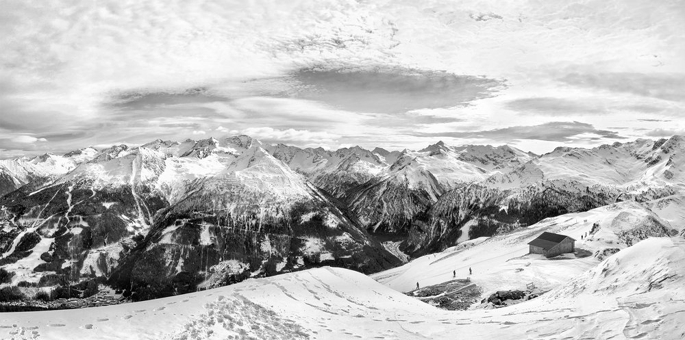 Альпы в облачный день