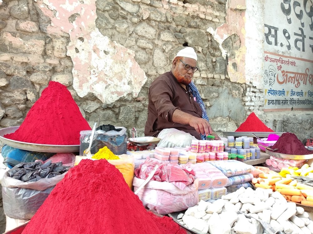 Kumkum seller2