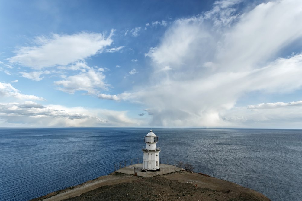 Меганомский маяк