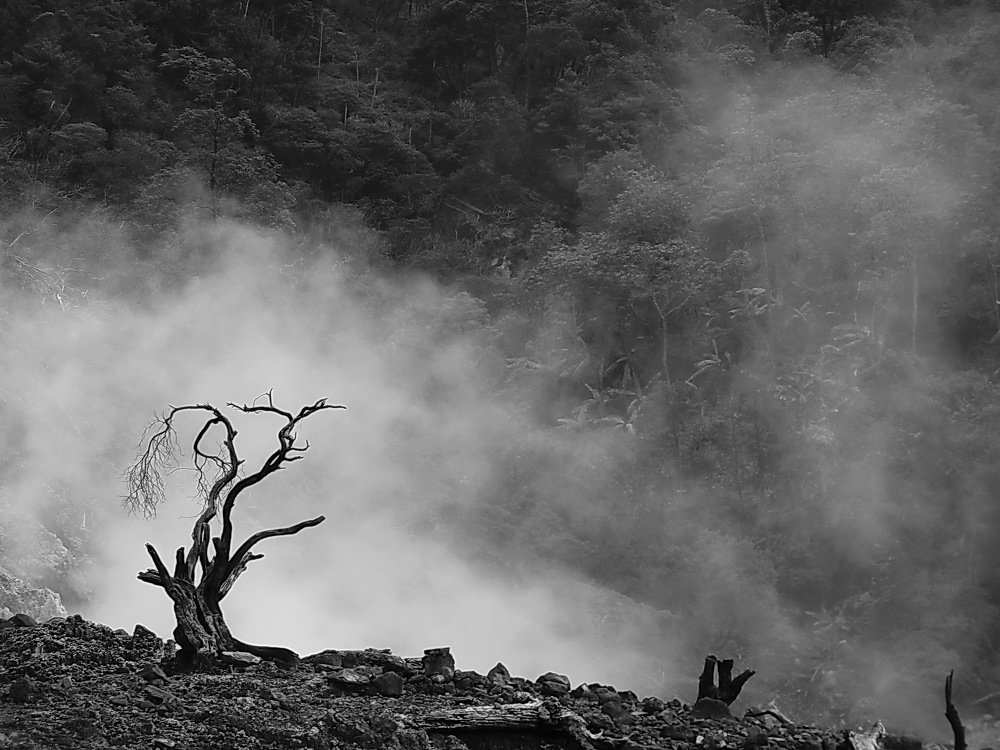 На вулкане.