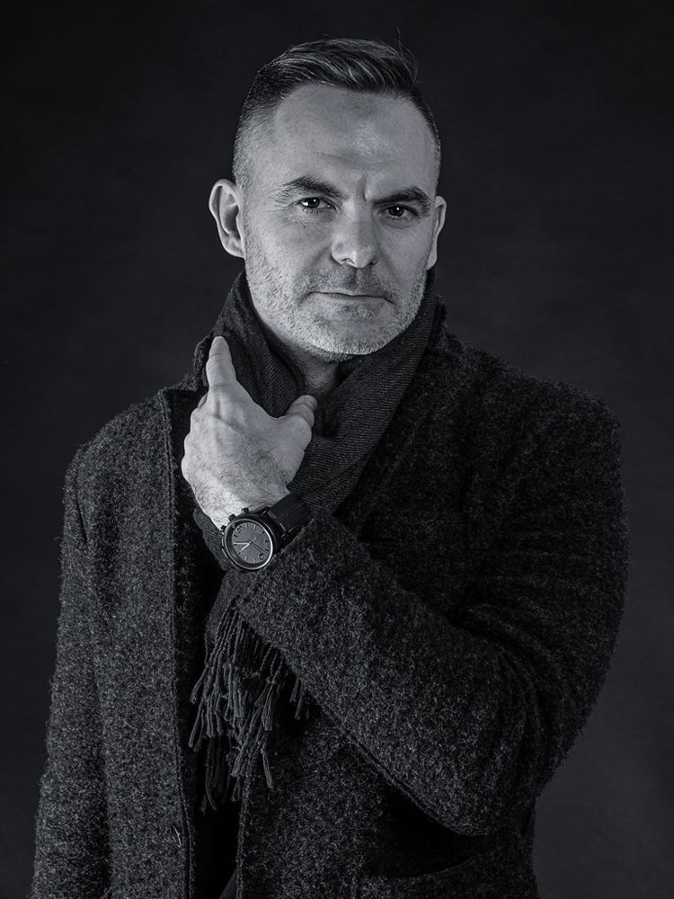 Мужчина в шарфе