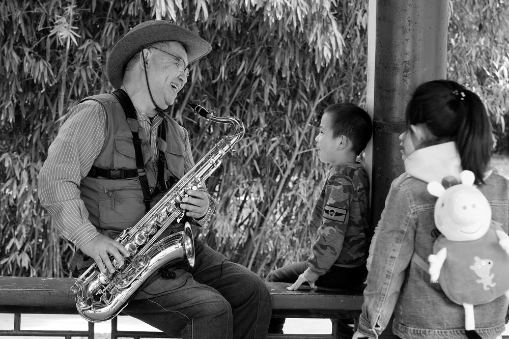 The Musician in the Temple of Earth