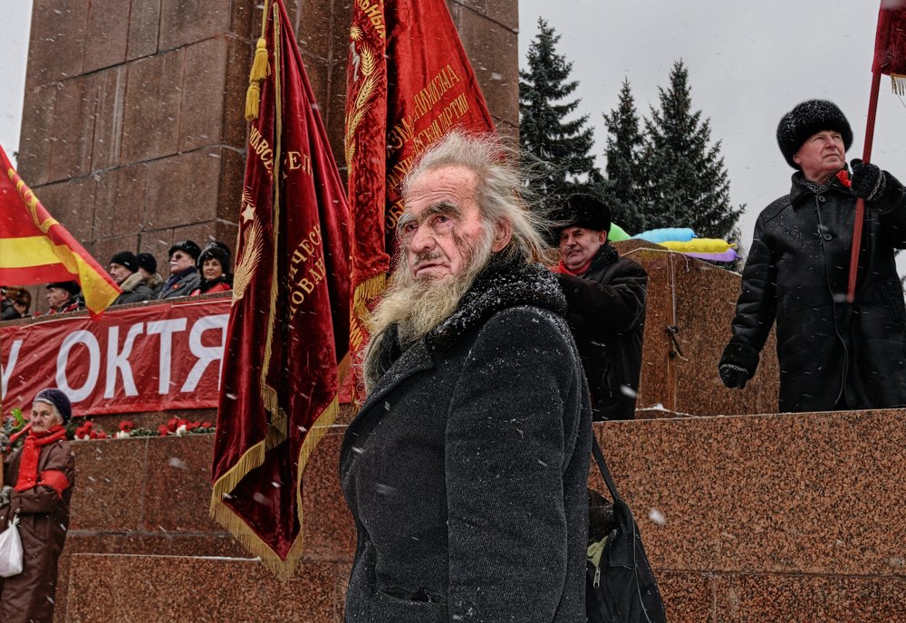 Человек с сумой или 100 лет Русской революции 1917