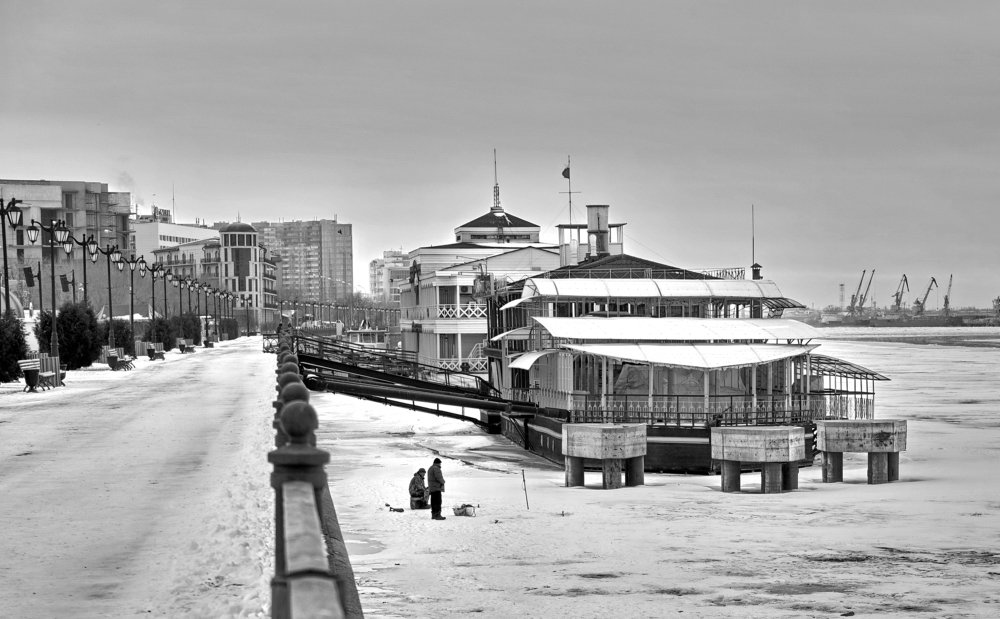 Здесь рыбы нет!