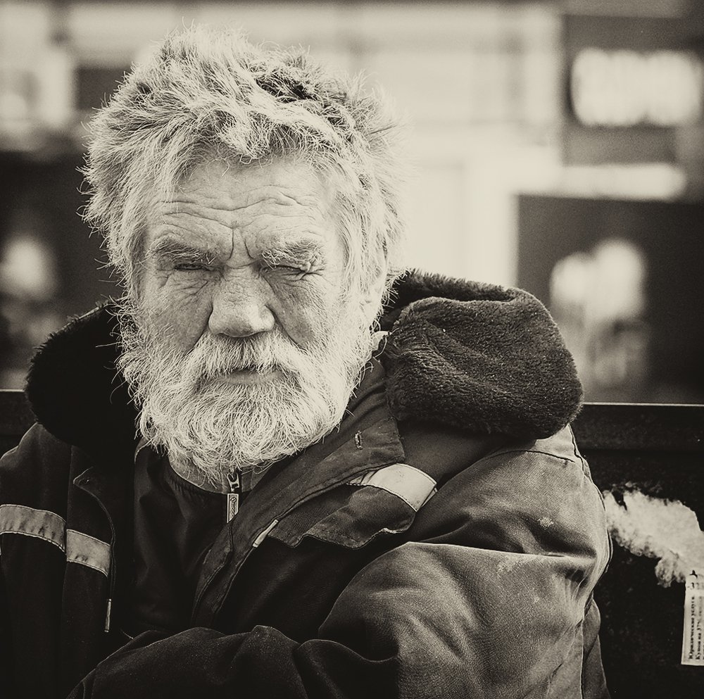 Бывший работник