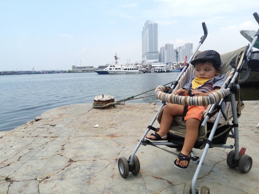 Bless at muara Angke