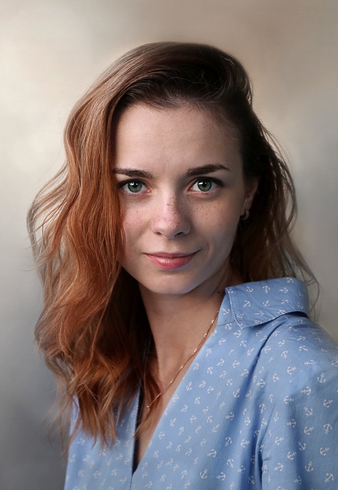 Девушка в голубом