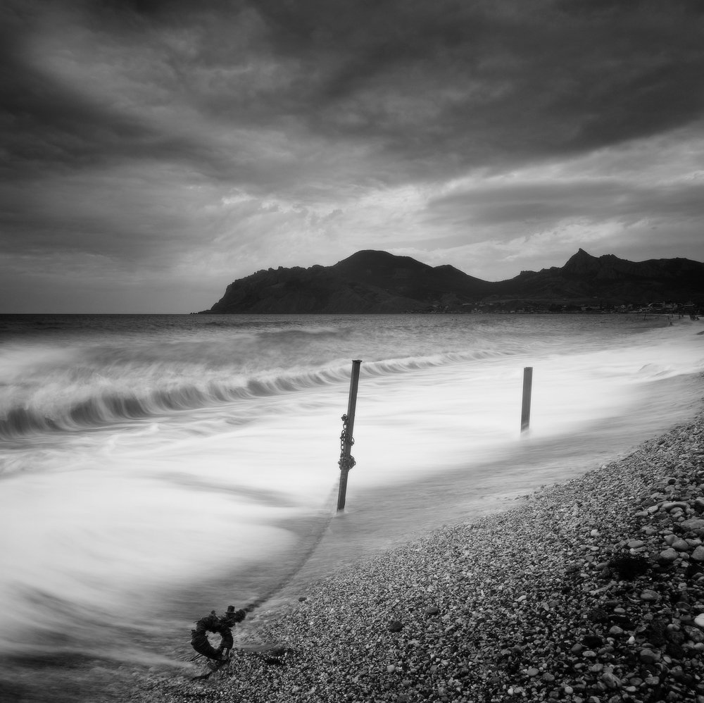 Море на замок...