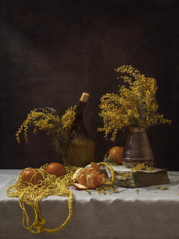 Натюрморт с мандаринами и мимозой