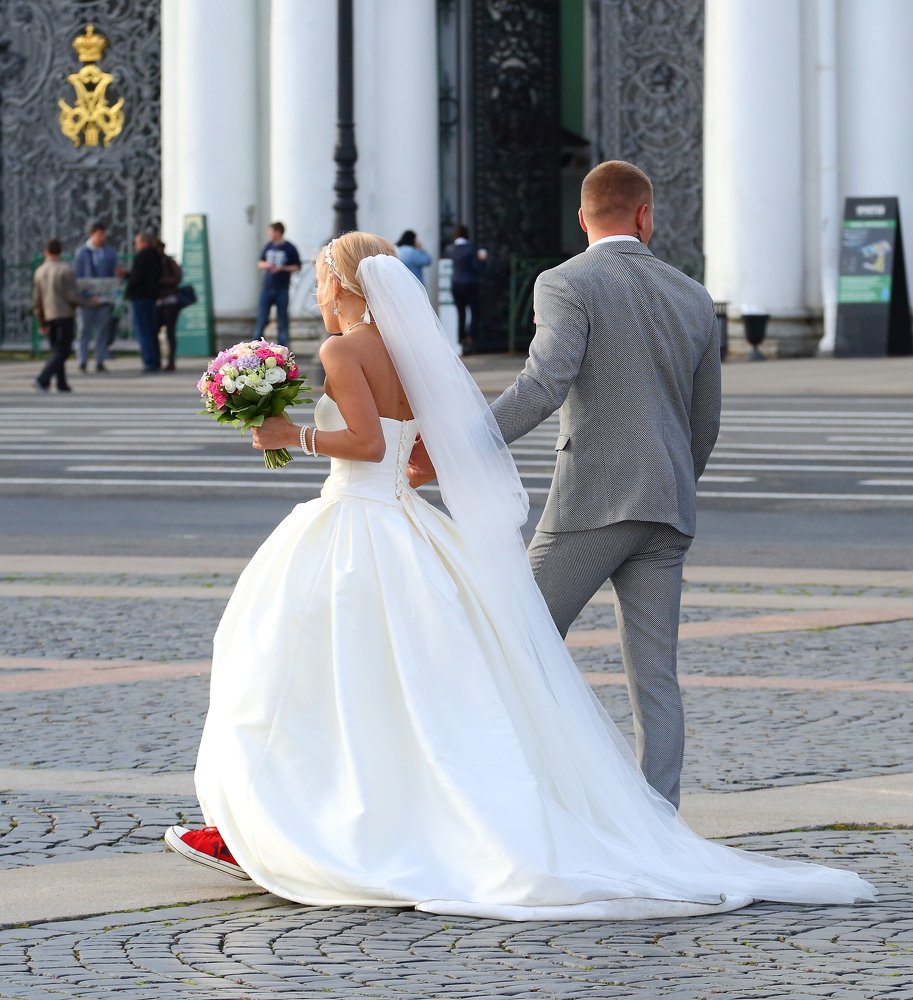 Красные кеды