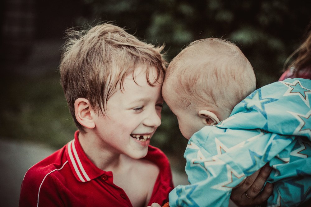 Старший брат