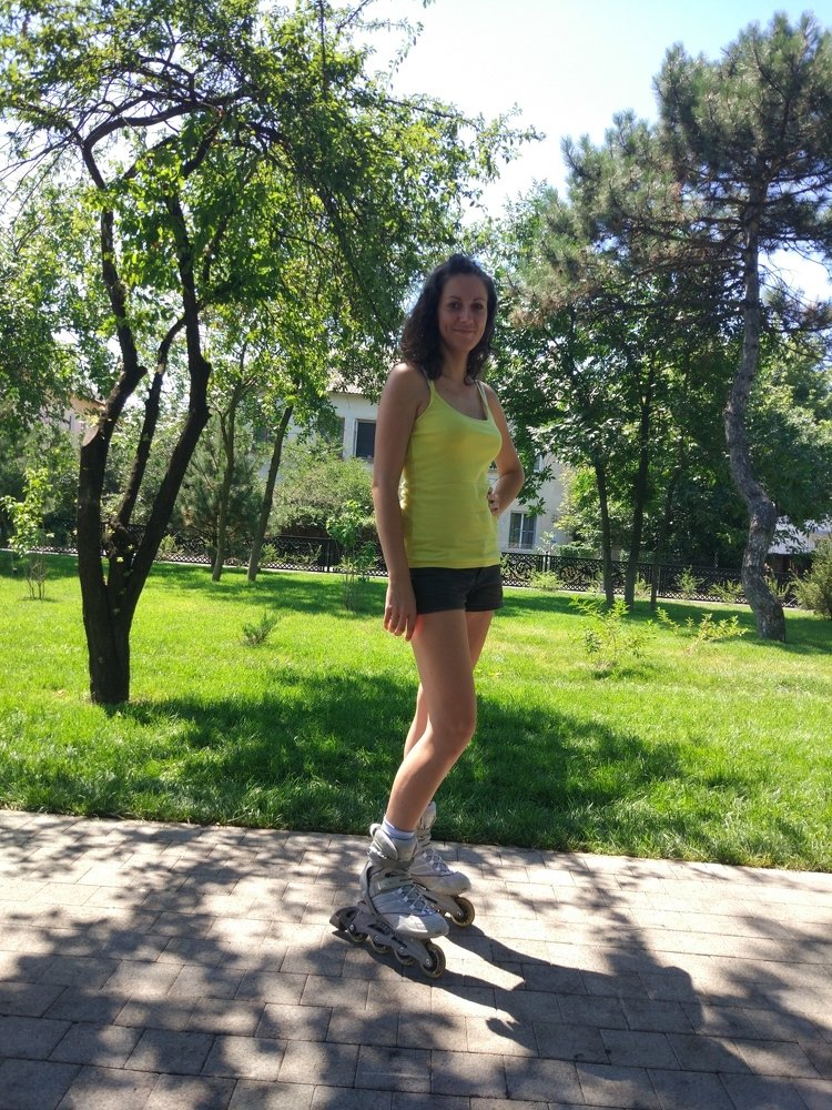 катание на роликах в парке