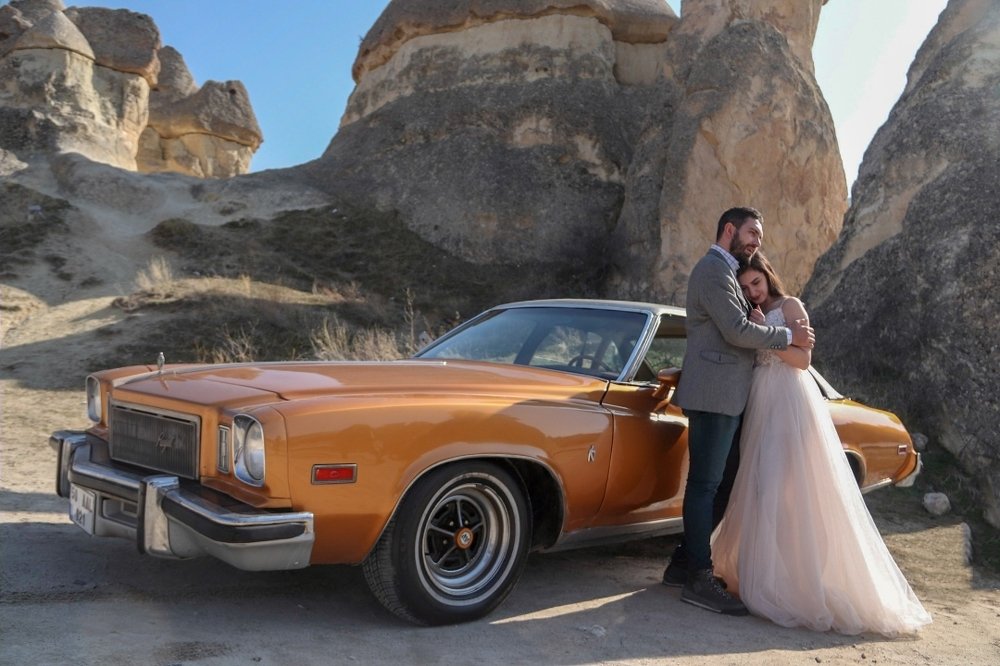 Regal car and Turkish love