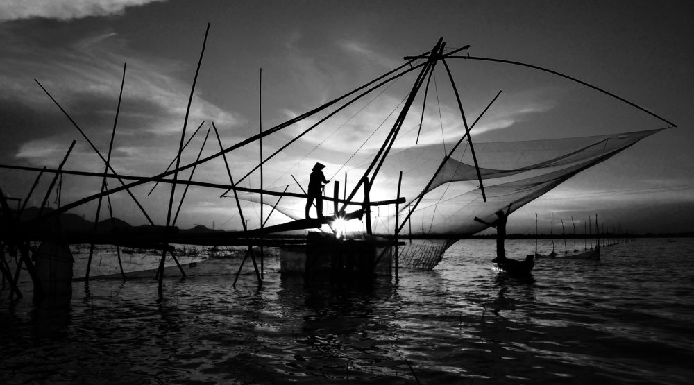 BiNH MINH TREN ĐONG LU