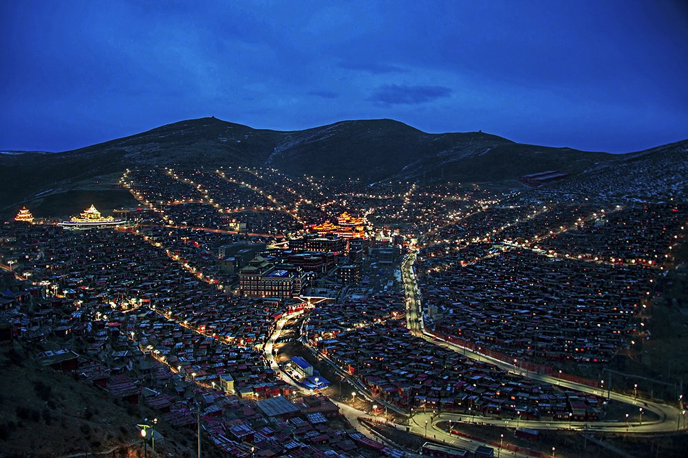 Night in Buddhist Academy