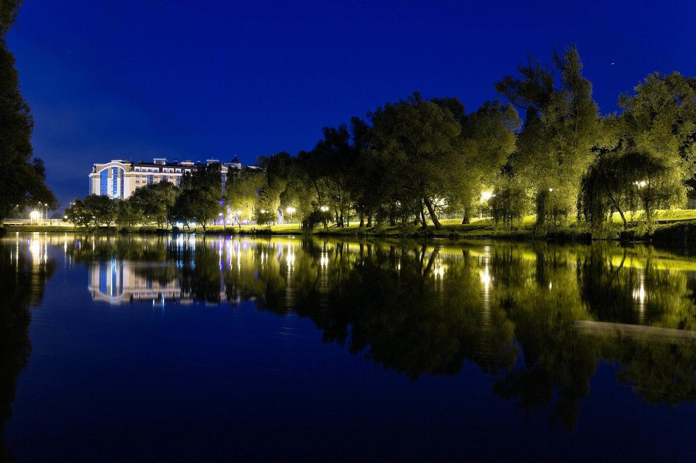 Набережная парка