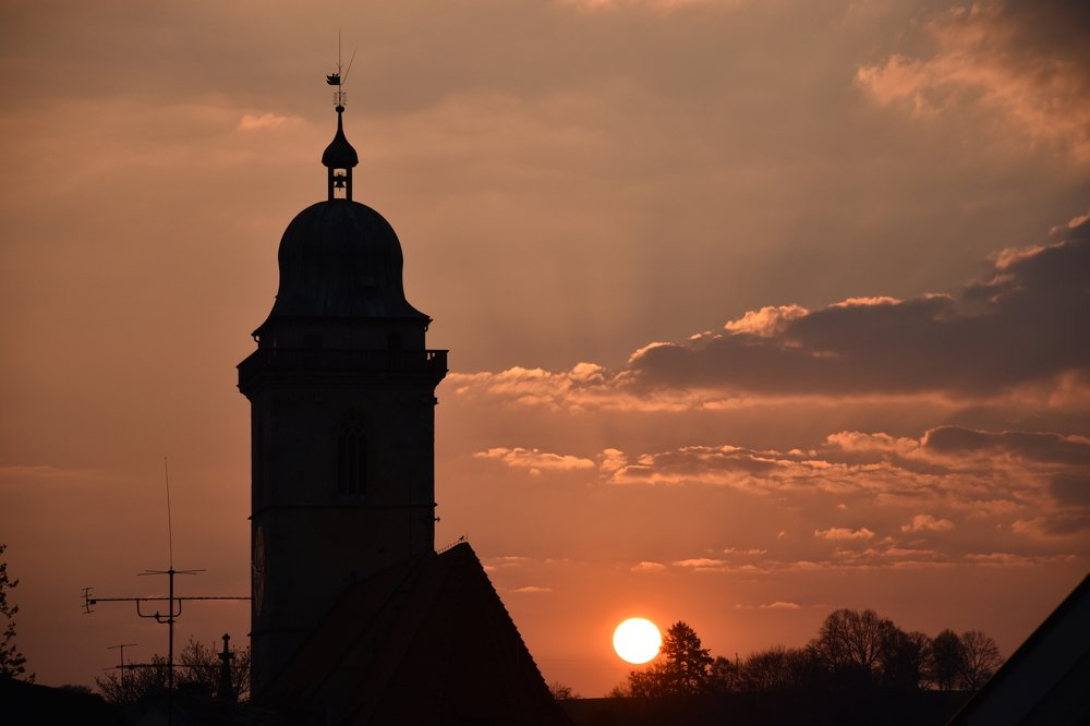 Закат над городом
