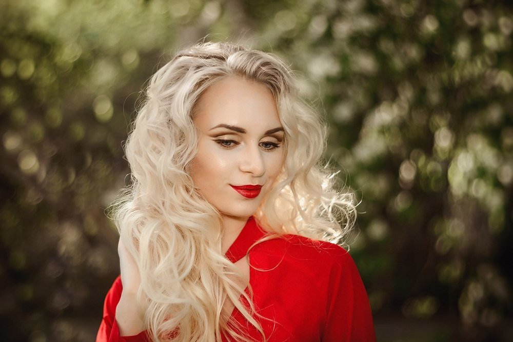 Просто красивая девушка