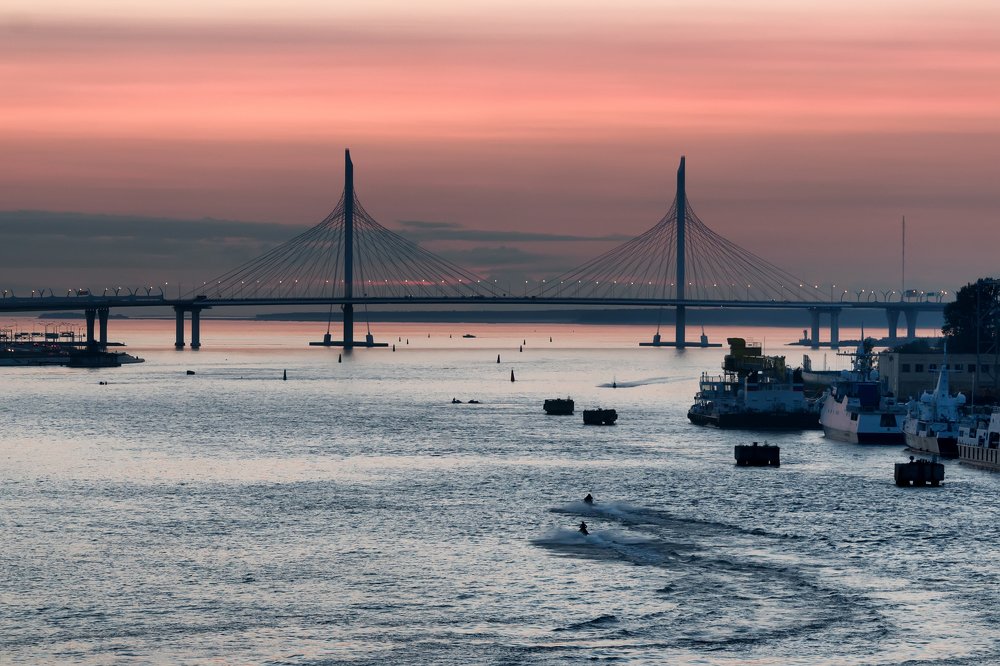 It's still summer evening -  Всё ещё летний вечер