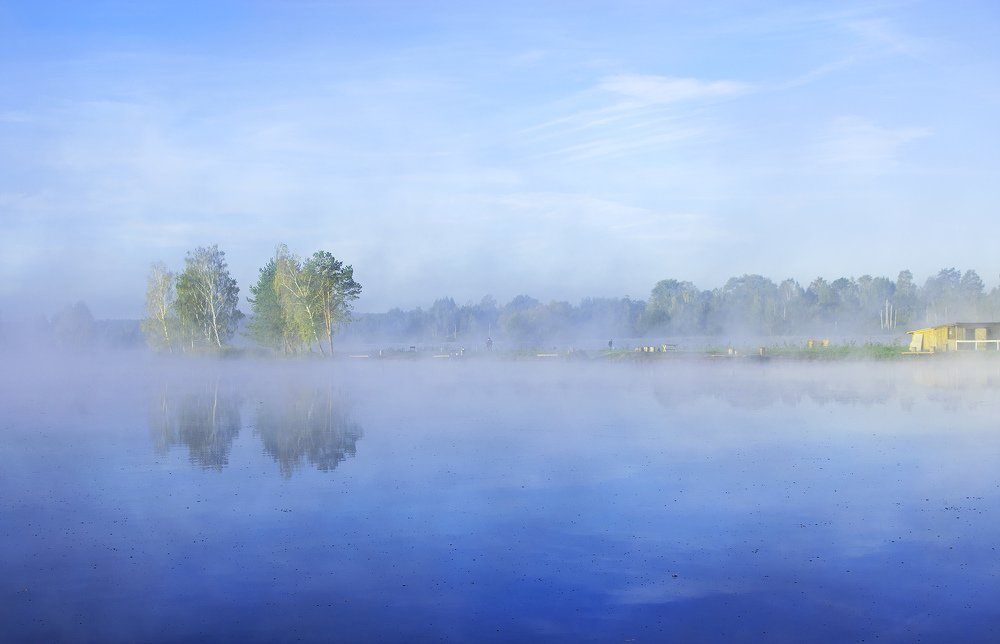 Рассвет на озере