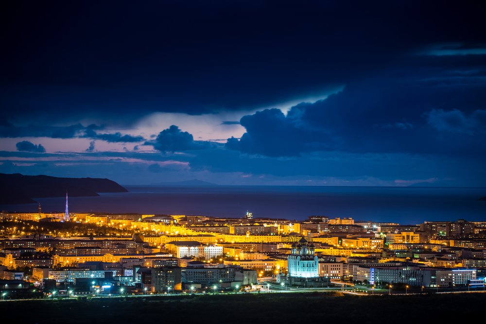 Вечерний город