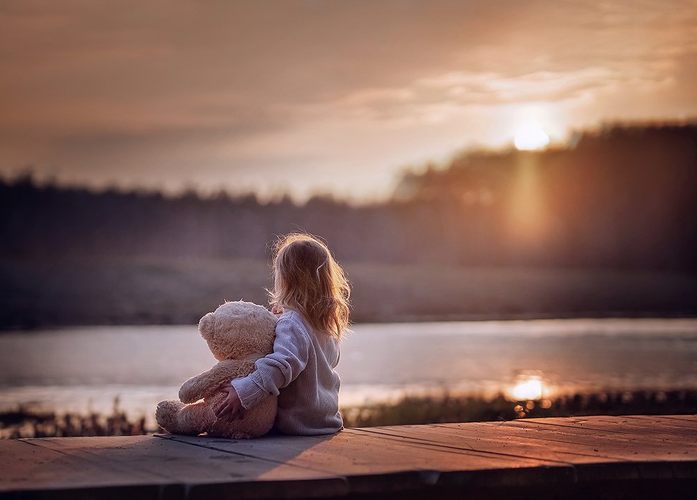 на закате с другом