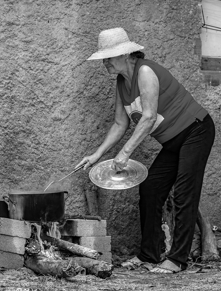Galinhaço com fogo de chão