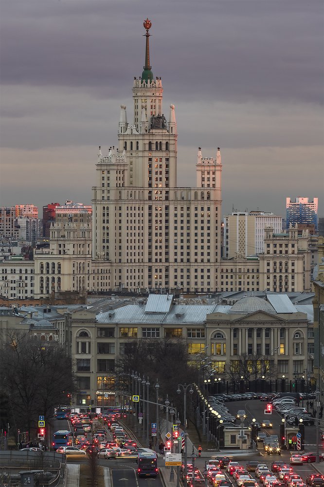 Вечерняя Москва