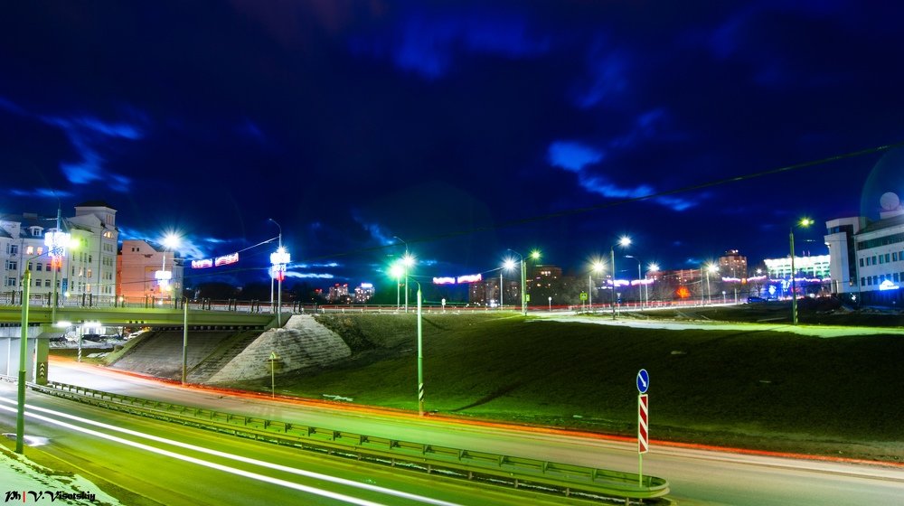 Город готовится ко сну )...