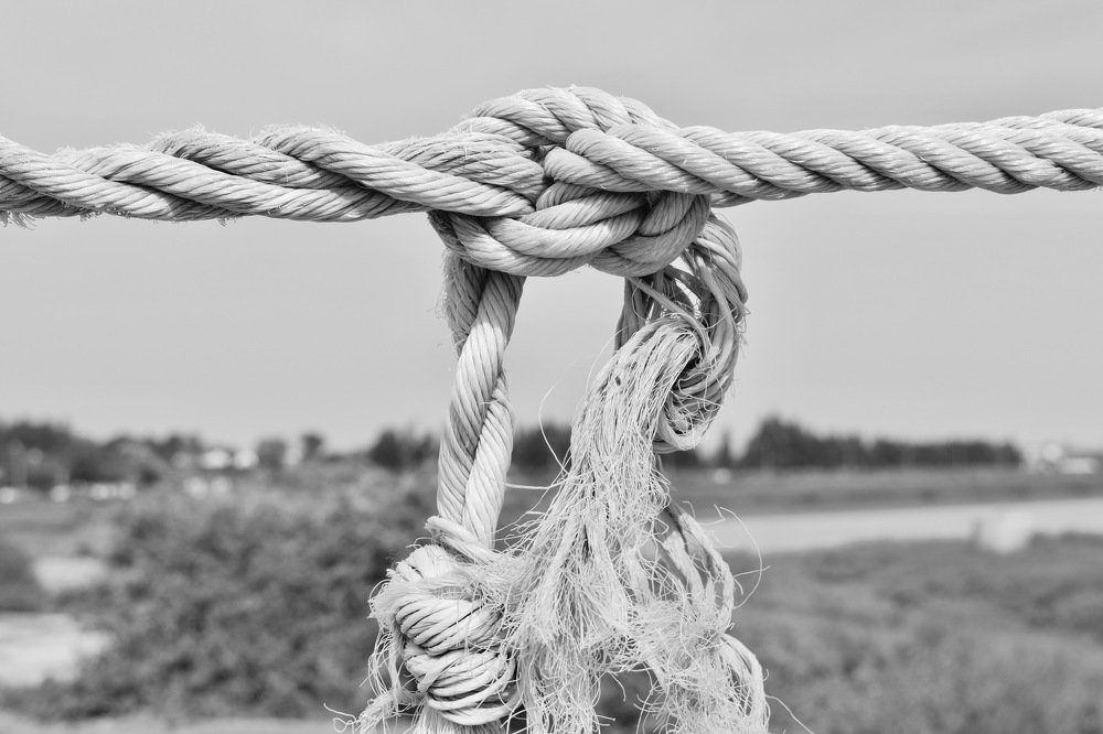 Rope with knots