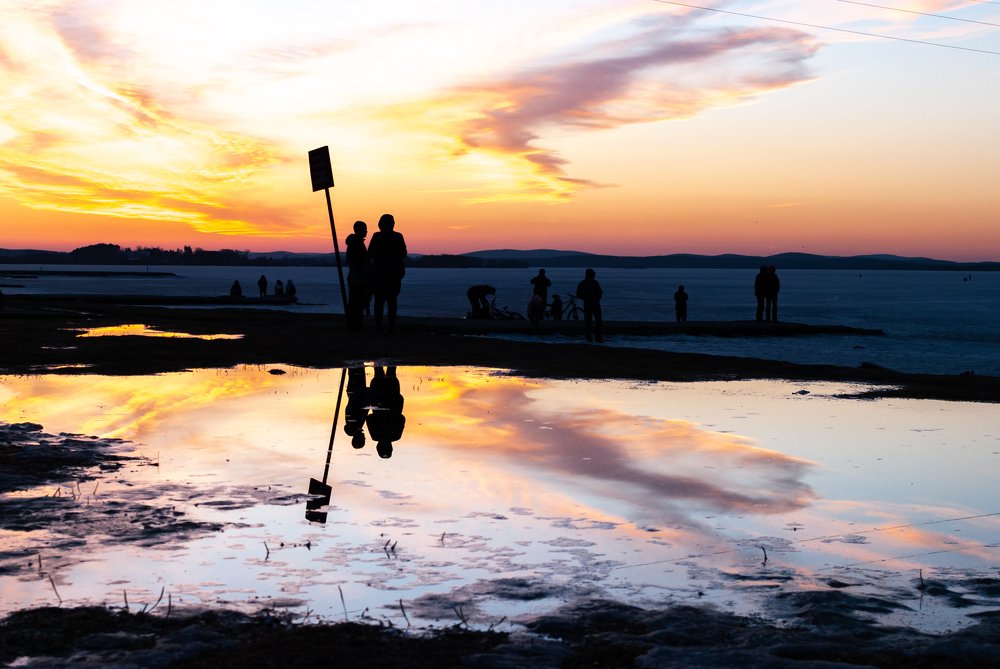 Вечер на городском пуду
