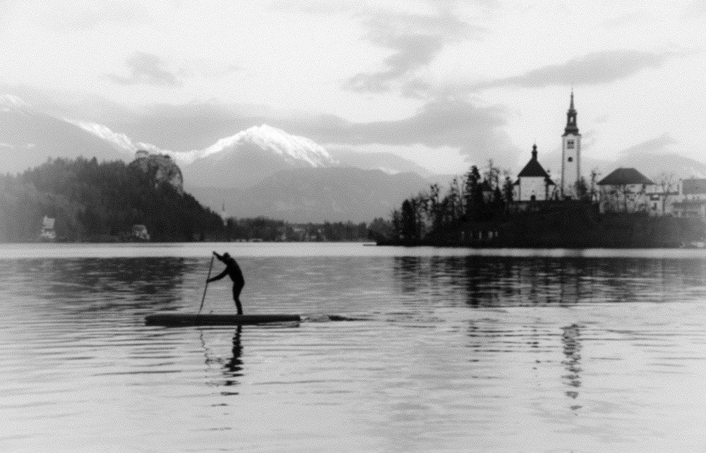 Paddeling on lake Bled
