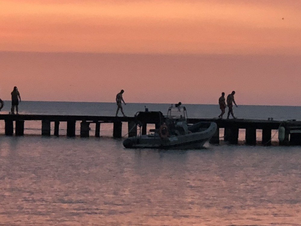 Ночь над морем...