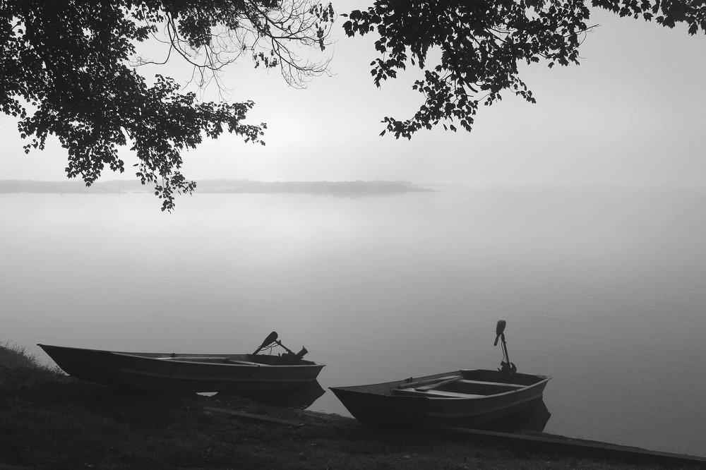 Рассвет на озере