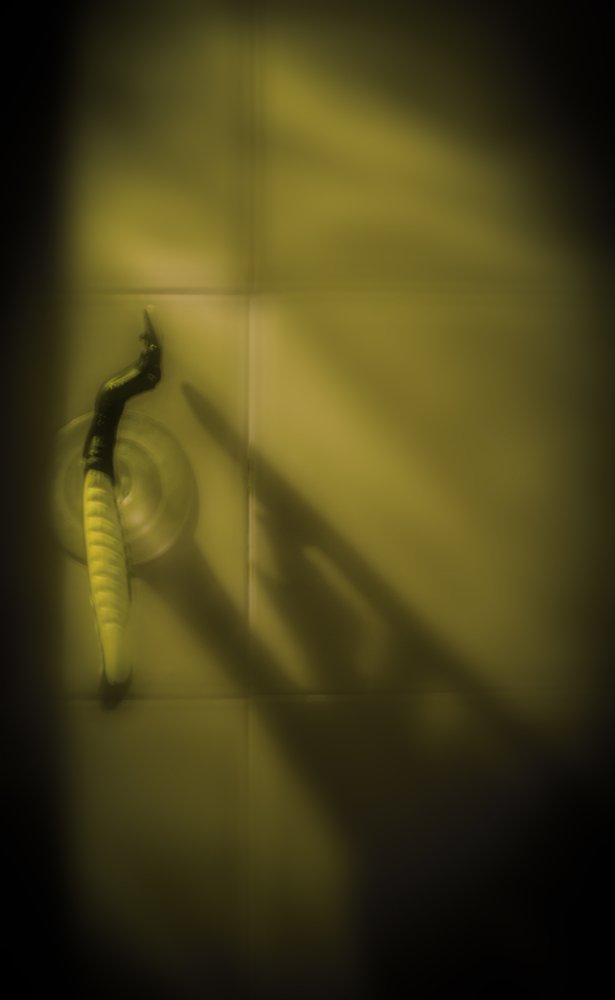 бритва и тень