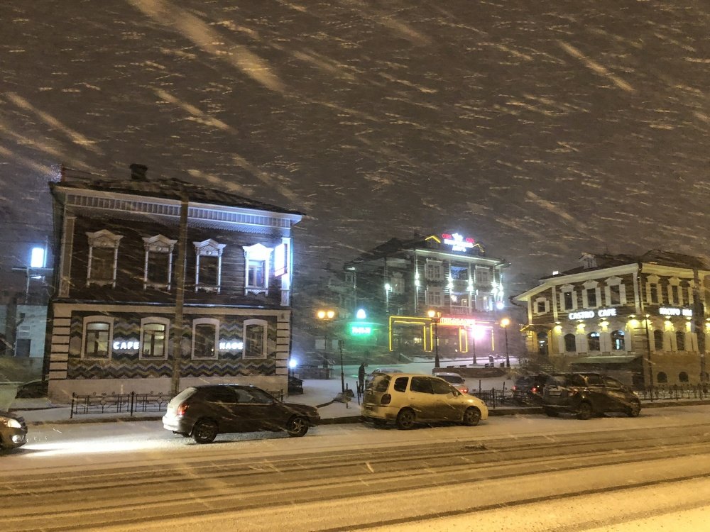 Весенний снег