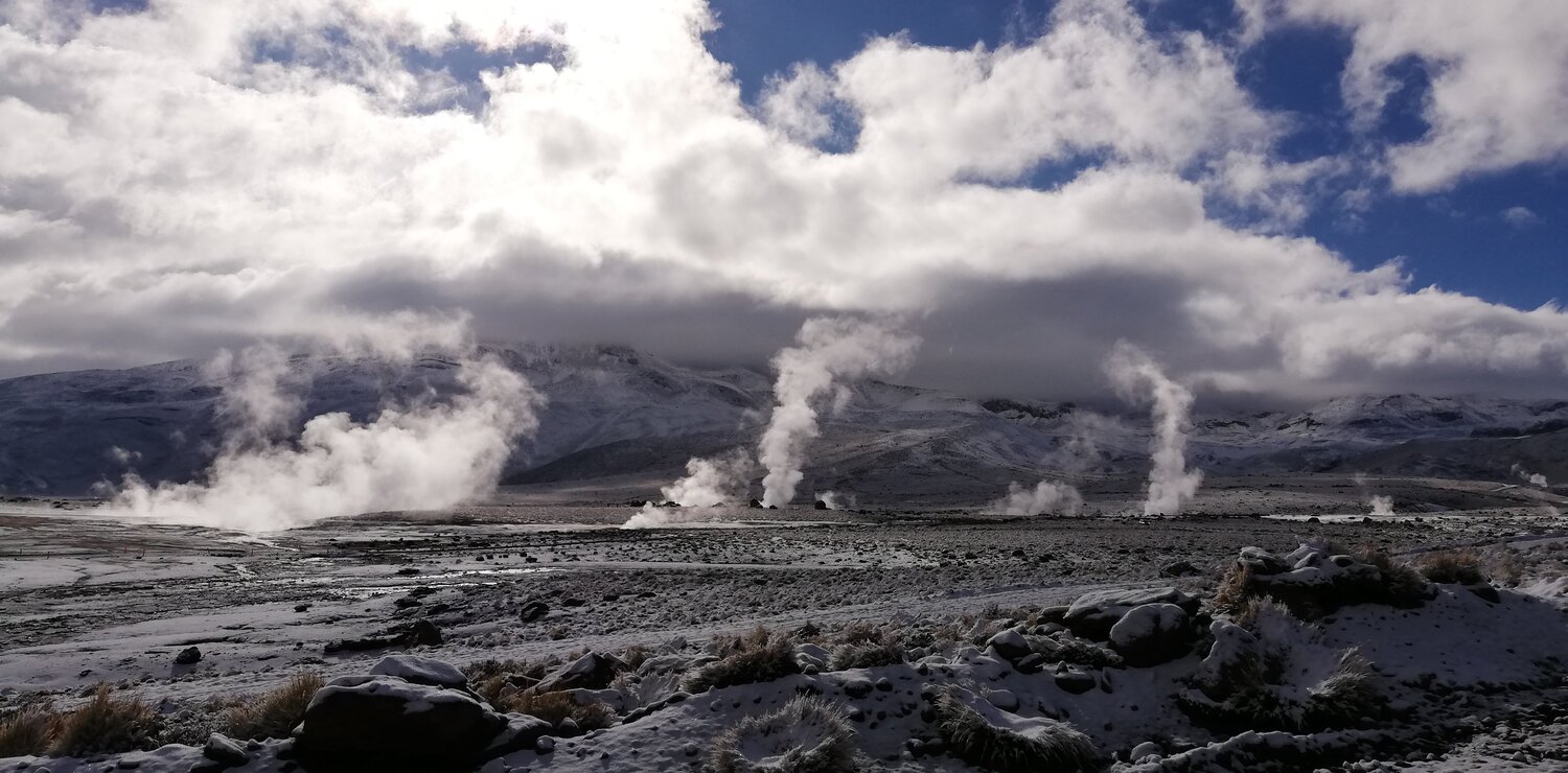 Geyser del Tatio nevados