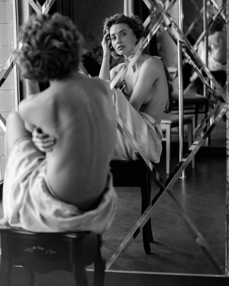 в зазеркалье