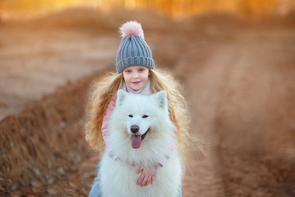 Стеша и ее верный друг Умка