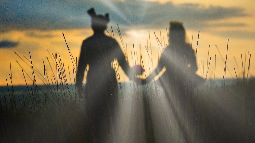 Silhouette wedding