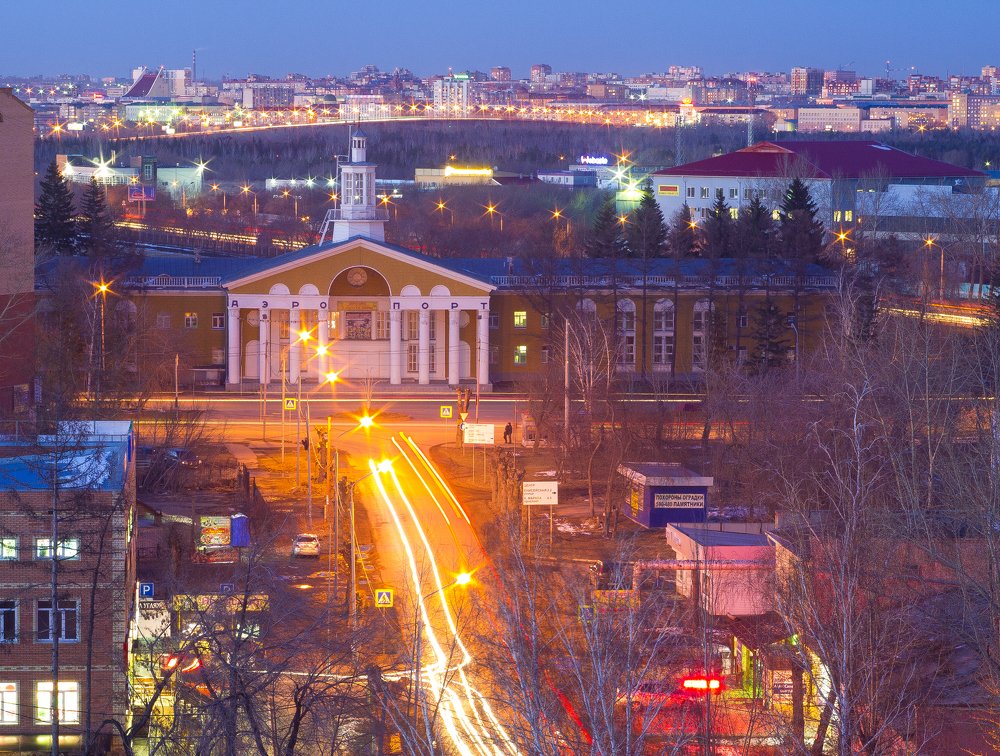 Аэропорт в в апреле