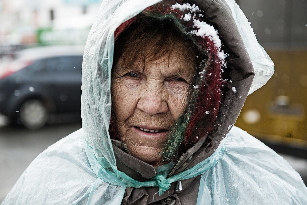 Тяжелый труд в её глазах
