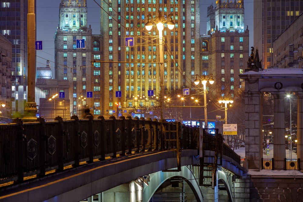 Ночной мост