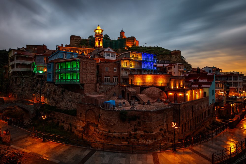 Вид на крепость Нарикалаи мечеть  в районе Абанотубани