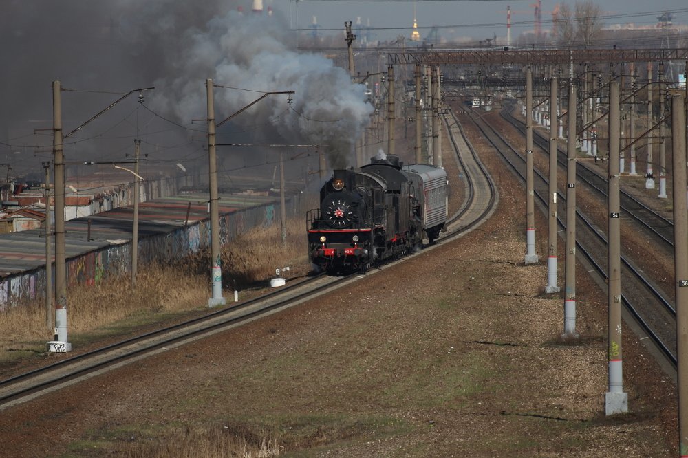 Мчащийся паровоз