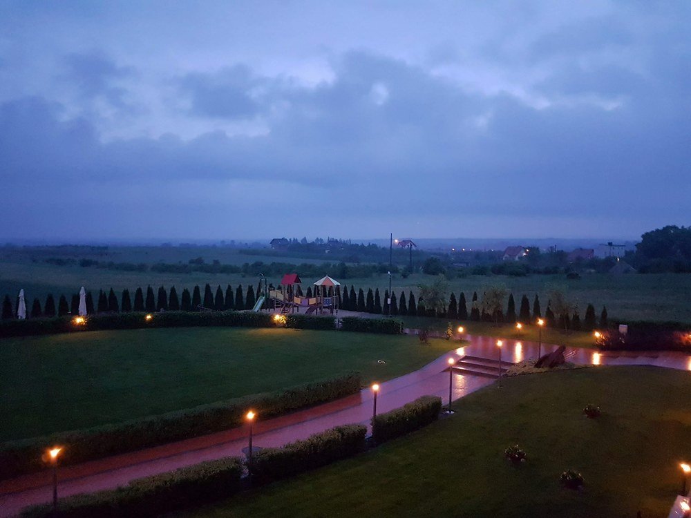 Ночь светла...