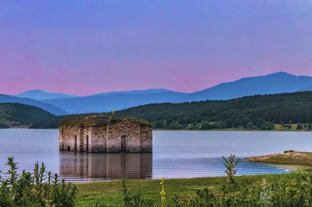 Потопената Църква