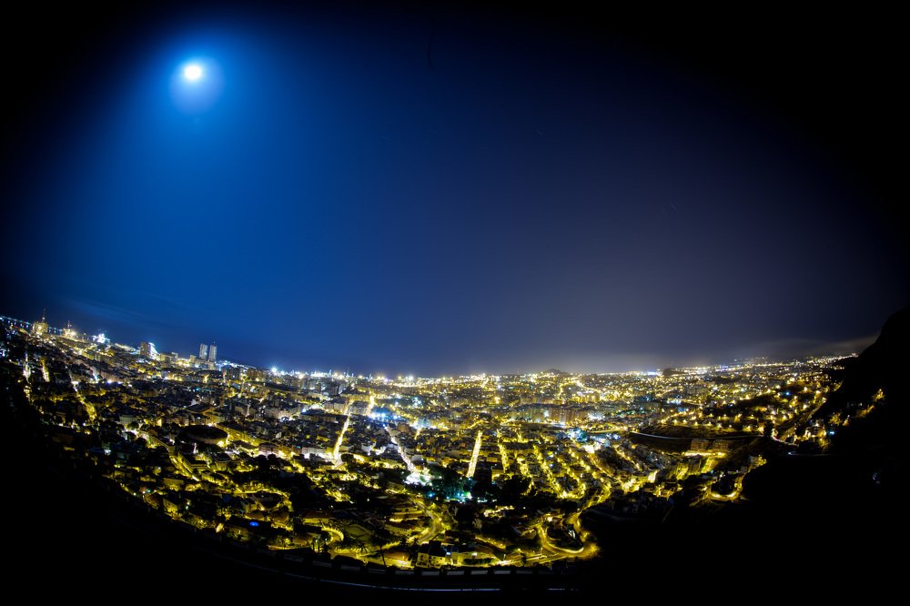 Full moon over Santa Cruz de Tenerife