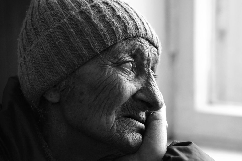 Старая гречанка у окна